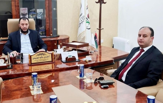لقاء مشتــرك بين رئيس الهيئة الليبية للإغــاثة ورئيس ديوان الشــؤون الإجتماعية بالمنطقــة الشرقيه